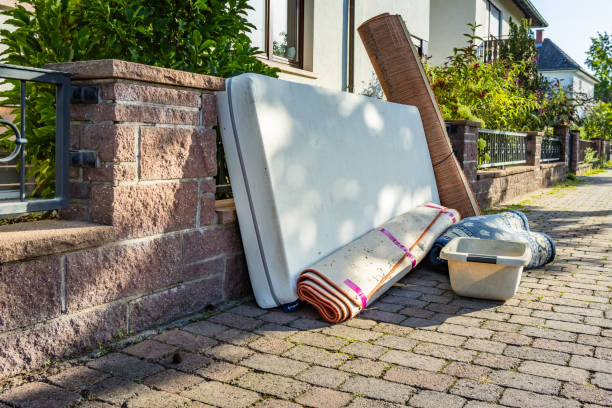 Best Construction Debris Removal  in Mill City, OR